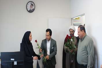 تقدیر از کارکنان بیمارستان به مناسبت روز مادر