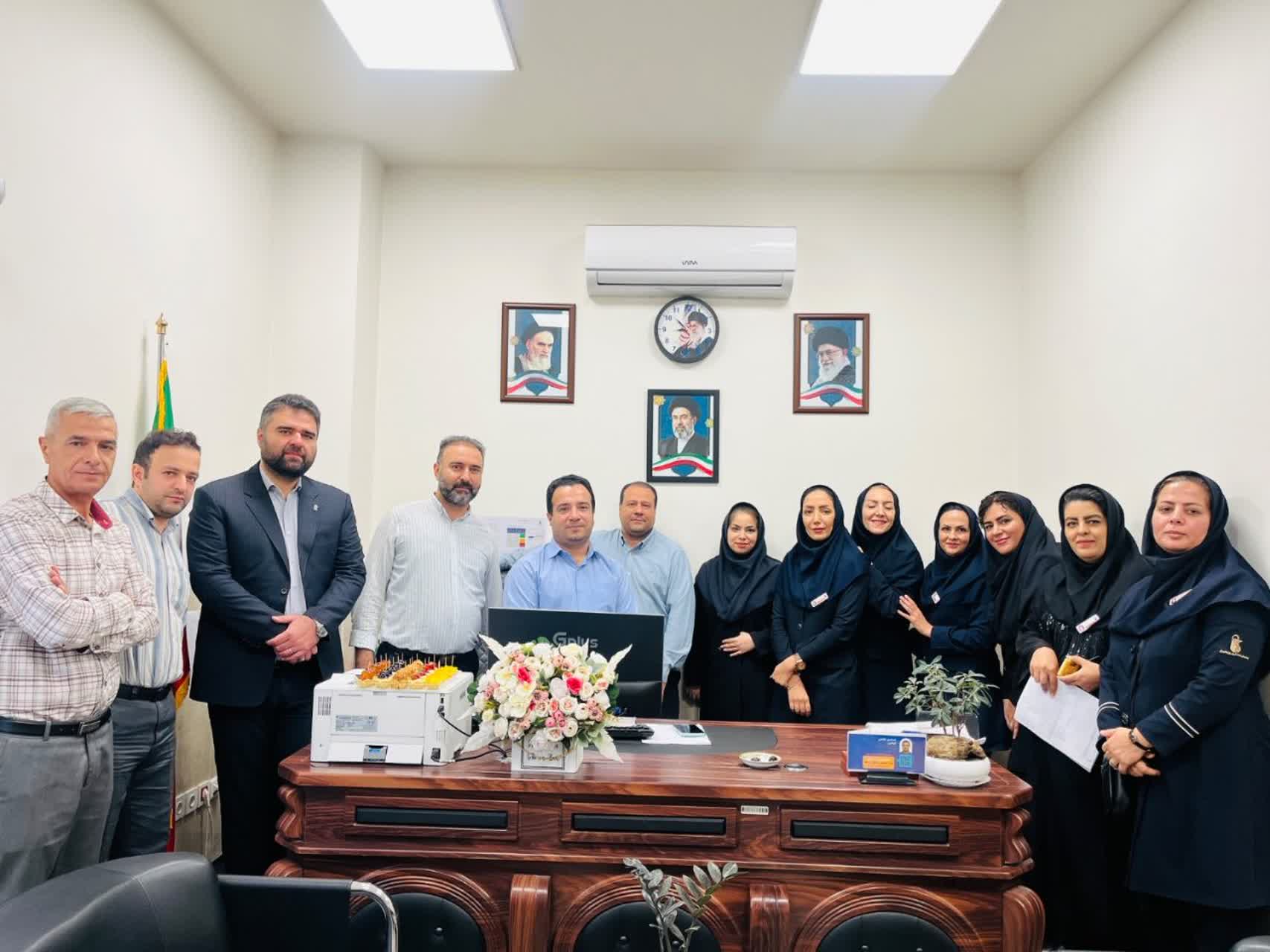  روز کارمند و روز داروساز مبارک